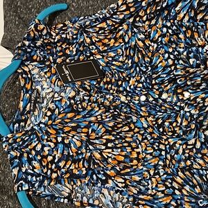 SHORT SLEEVES ( SIZE 1X AVA & GRACE)